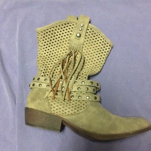 Fringe Western Boots